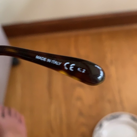 Givenchy Tortoise sunglasses - Picture 5 of 6
